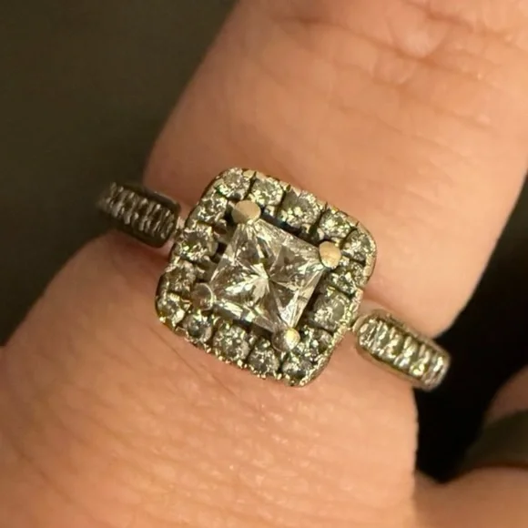 The Leo Diamond 1ctw Natural Diamond 14K Gold Engagement Ring & Band Set Sz7.5 - Picture 12 of 16